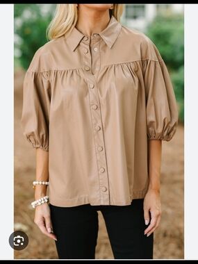 entro Taupe Button-Front Puff Sleeve Shirt Top